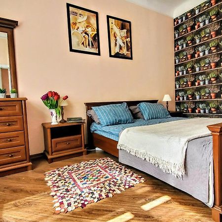 Kyiv Top Location 60M2 Apt In Old City Fast Wifi Selfchekin Kültér fotó
