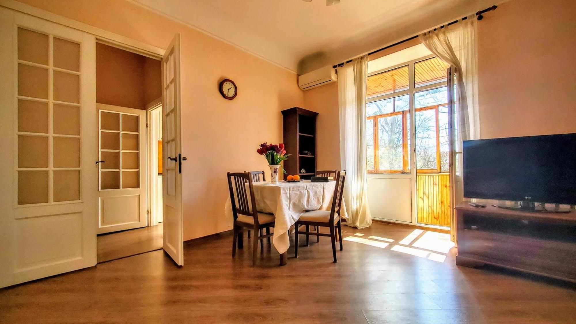 Kyiv Top Location 60M2 Apt In Old City Fast Wifi Selfchekin Kültér fotó